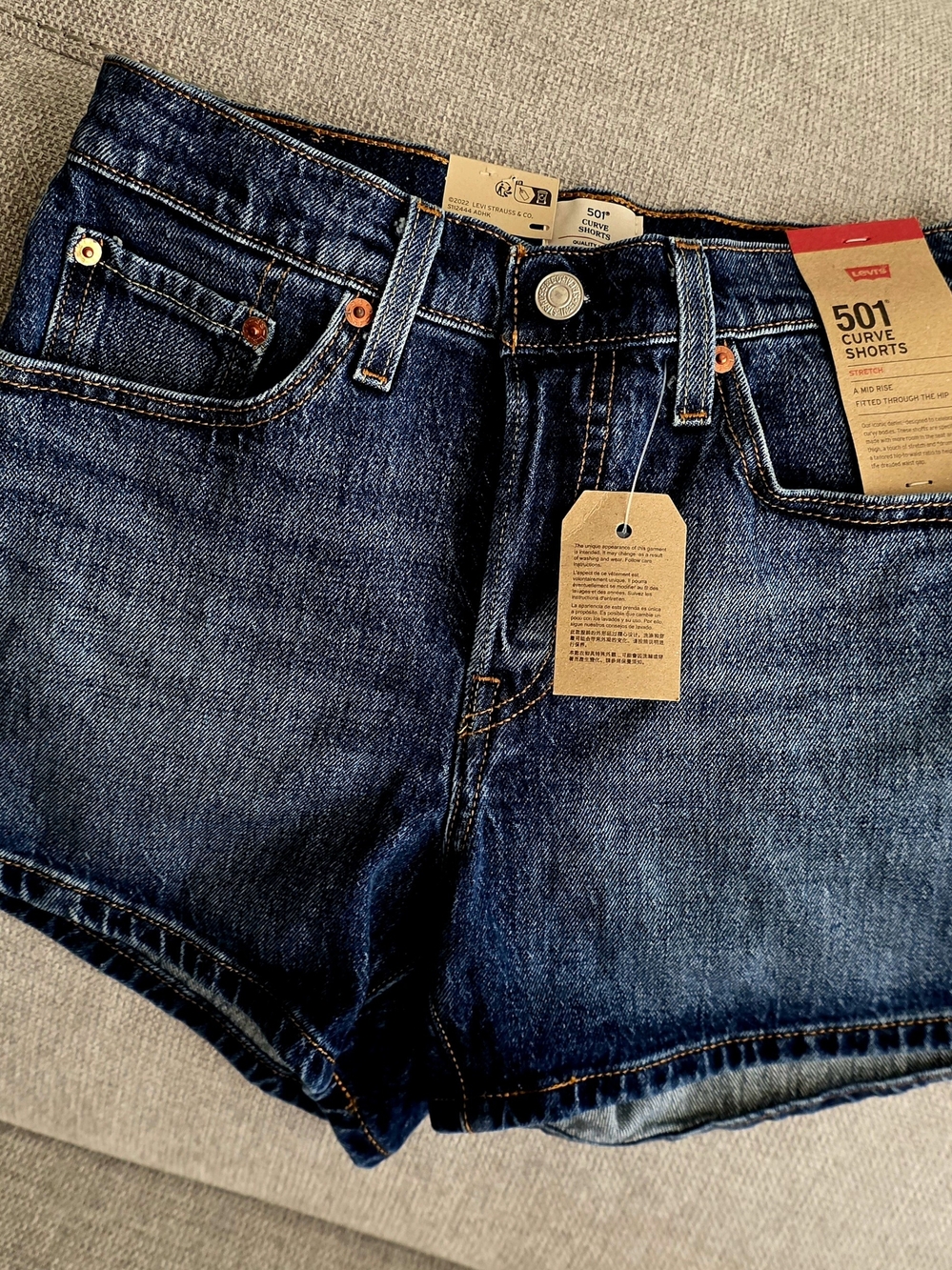 Levi's 501 Curve Shorts in Dark Blue Denim